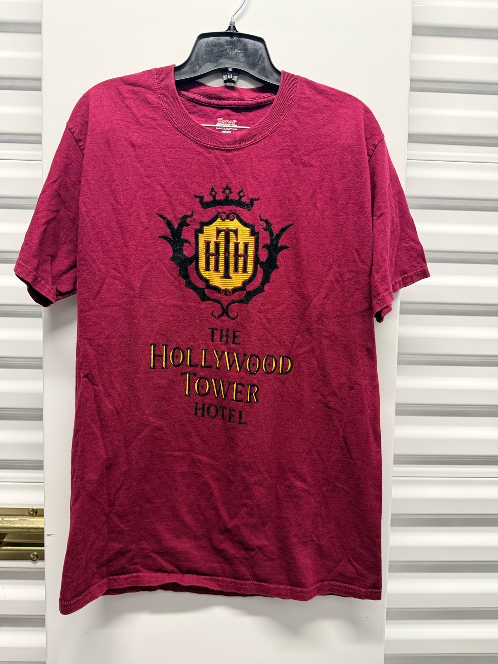 Disney Hollywood Tower of Terror Men's Burgundy Graphic T-Shirt M